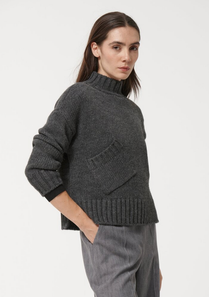Curty Pullover Sweater