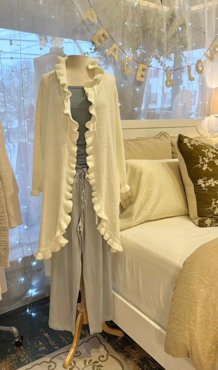 Short Ruffle Chenille Robe, Cloud