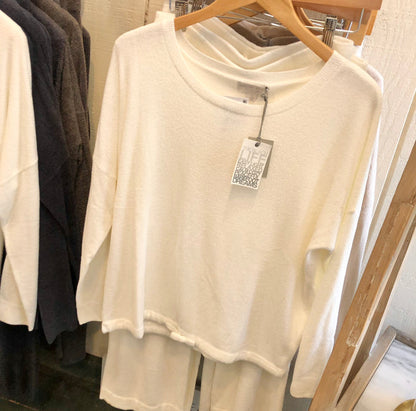 Barefoot Dreams CozyChic Ultra Lite Slouchy Pullover, Pearl