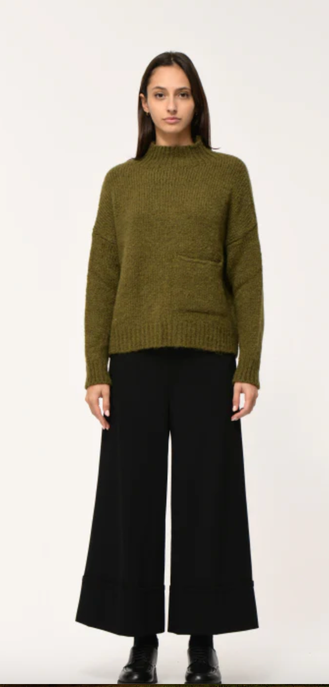 Codyn Pullover Sweater (LAST ONE, SMALL)