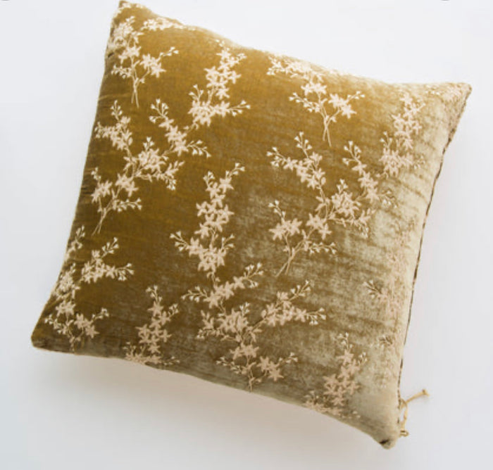 IN STOCK Bella Notte Linens Lynette Euro Sham, 27x27