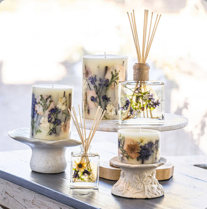Vanilla Rain Botanical Candle, 5.5”